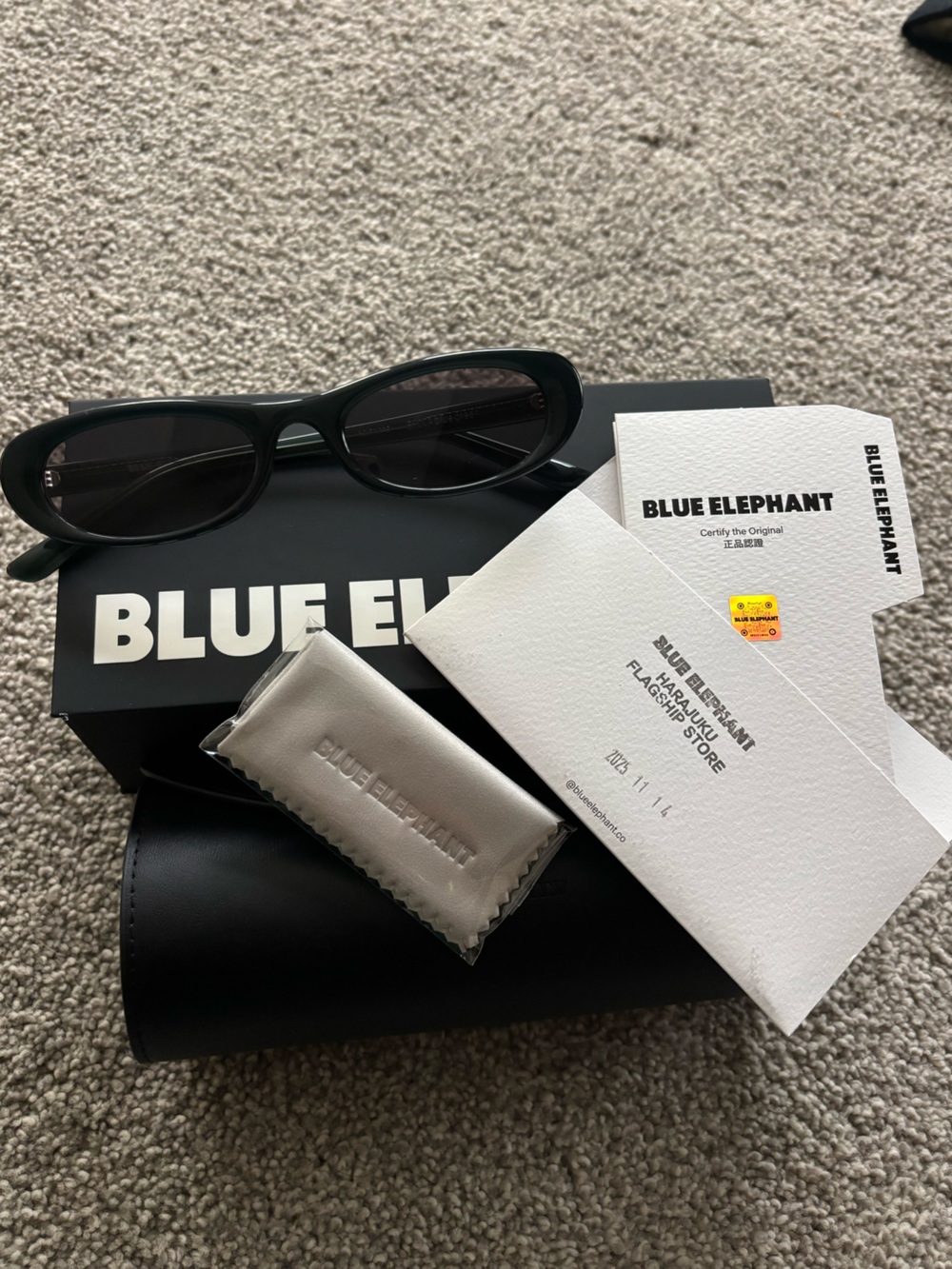 Black Oval Men’s Sunglasses